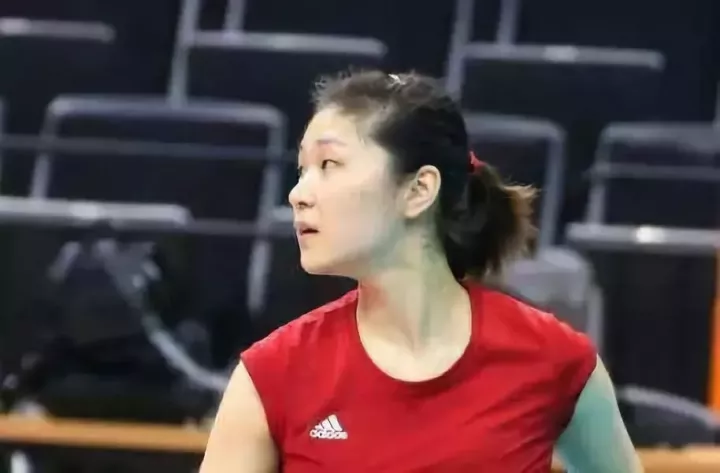 女排世界杯中国队 3:0 击败阿根廷,11 连胜获得冠军,如何评价女排的表现?-女排迎战阿根廷