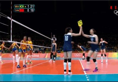 女排世界杯中国队 3:0 击败阿根廷,11 连胜获得冠军,如何评价女排的表现?-女排迎战阿根廷