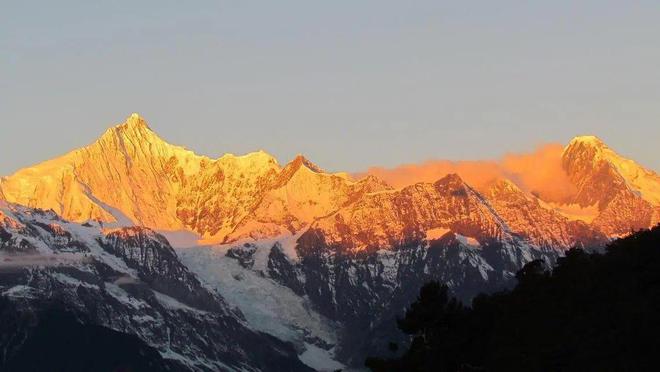 中国“最美的十大名山”之一、如今无人登顶的圣地——梅里雪山-中国国家地理杂志 中国最美十大名山