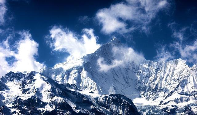 梅里雪山:藏传佛教四大神山之一,最让人向往的神秘之地!-梅里雪山在西藏还是云南