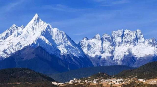梅里雪山:藏传佛教四大神山之一,最让人向往的神秘之地!-梅里雪山在西藏还是云南