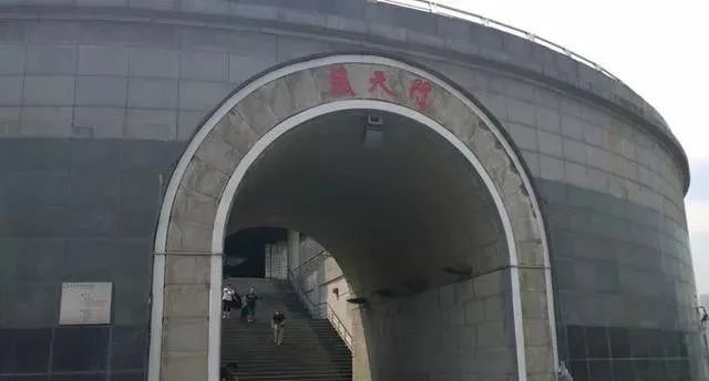 重庆旅游攻略-十个必去景点-重庆旅游攻略景点必