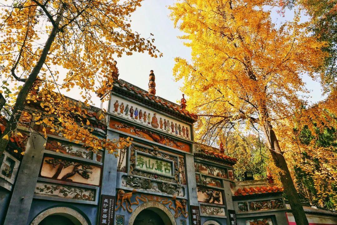 38副绝妙的对联,太绝了,忍不住分享到朋友圈-最巧妙对联大全