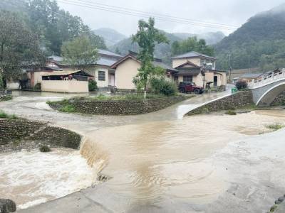 走进《蜀道难》中百步九折的青泥岭-蜀道难难上青天是谁写的
