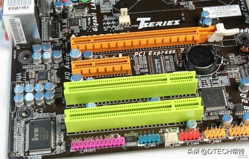 终于有人把电脑主板上常见的四种插槽:PCI-E x1/x4/x8/x16讲全了-电脑主板上pci插槽有几种