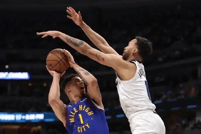 爱德华兹爆砍43分率队强势拿下G1,约老师32+8+9遗憾落败