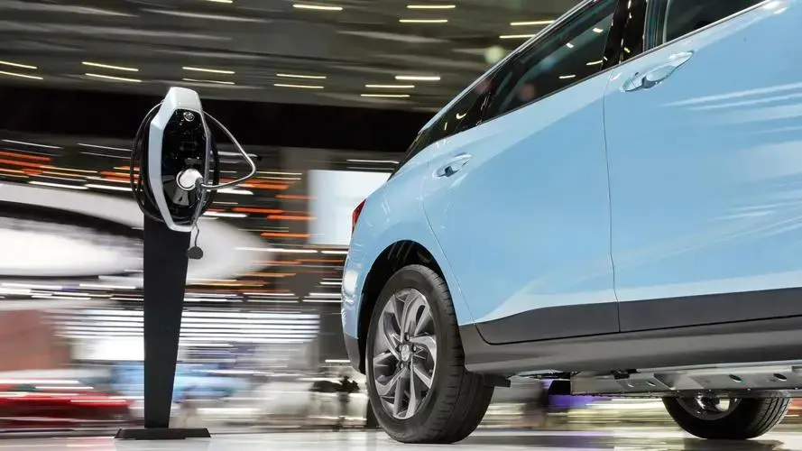 4月新能源销量:比亚迪再登峰,小米首上榜