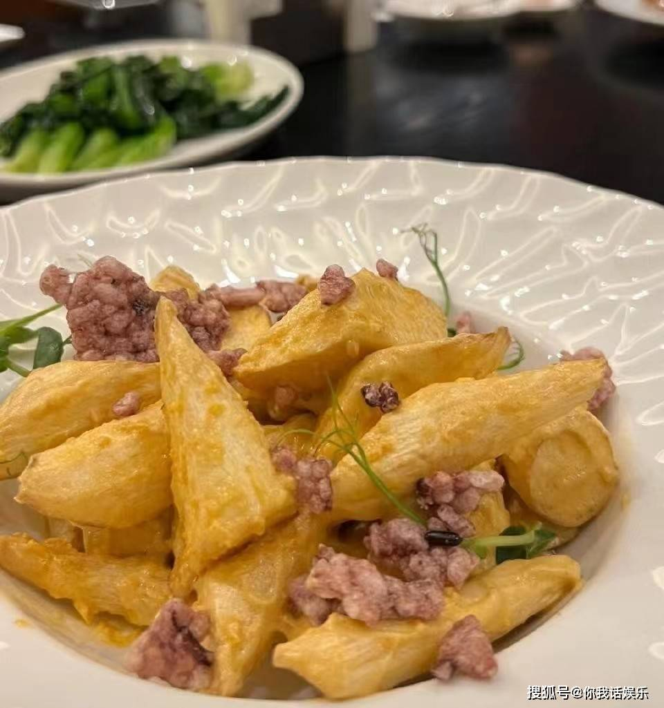 这就是大S对具俊晔最好的支持!具俊晔演出成功,大S出席庆功宴