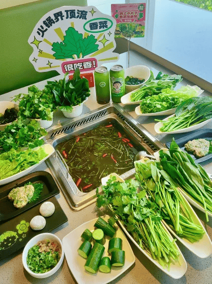 五一餐饮数据:有餐厅排队1000桌;茶饮“爆发式”增长300%...