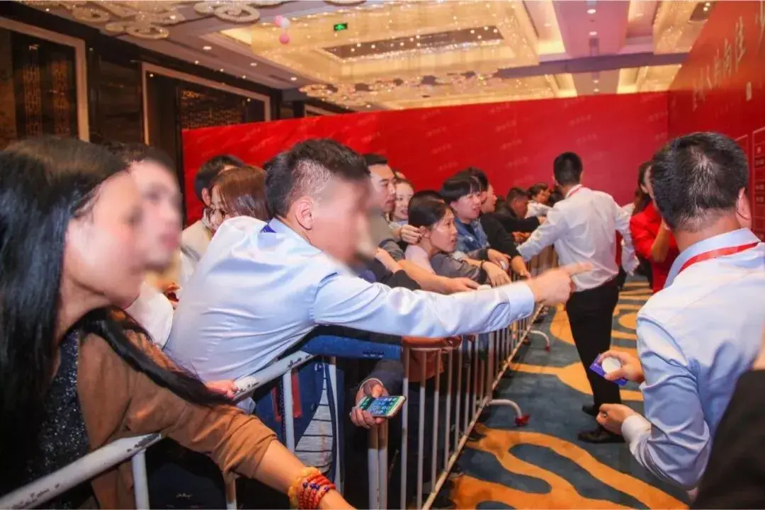 开发商涨价潮!北京楼盘价格瞬间飙升,购房者急着入市抢购