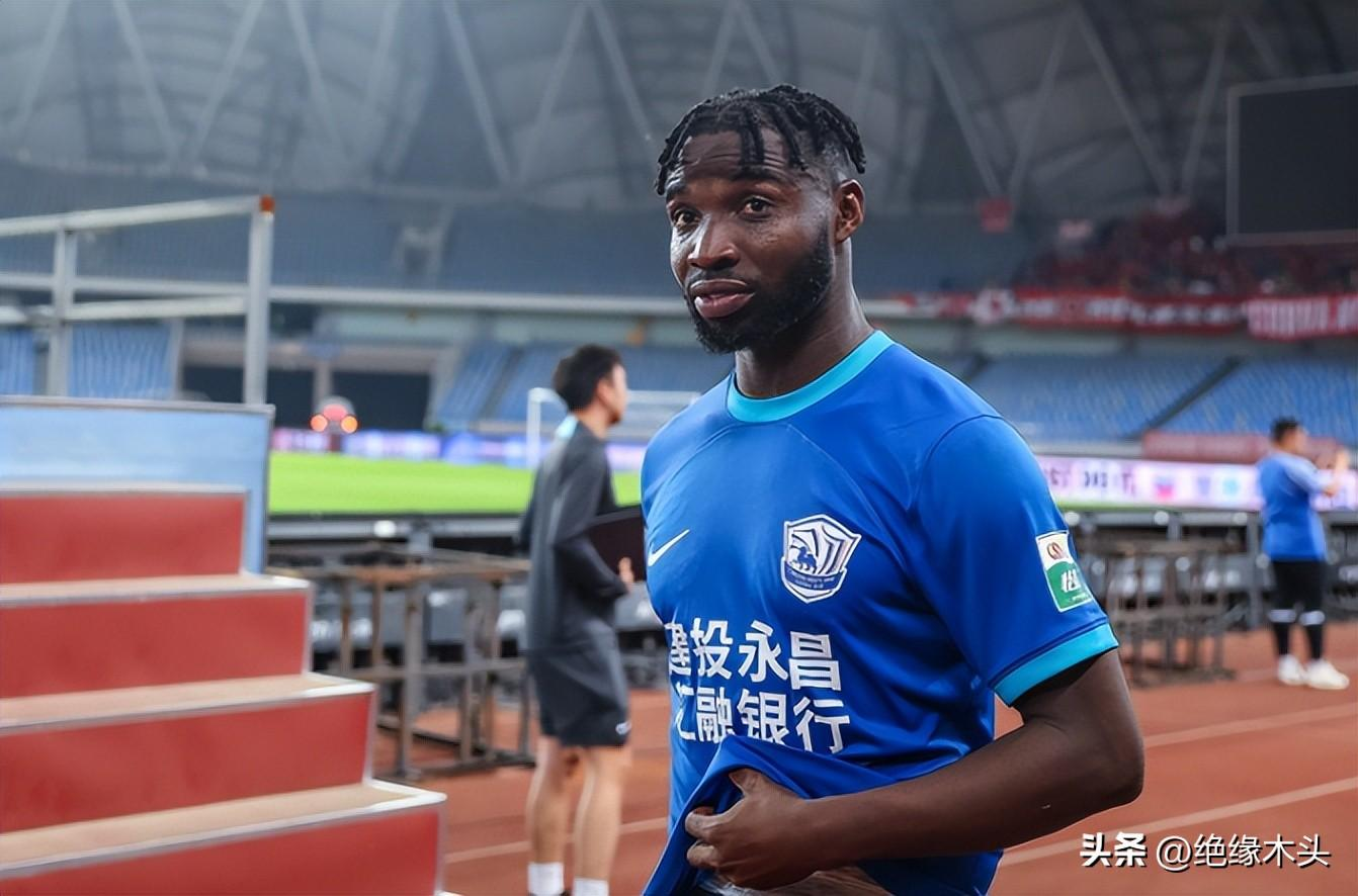 1/3赛程,中超形成上海双雄争冠,国安未掉队,保级区一片混乱