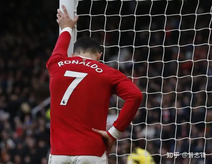 曼联排名掉到第7,签回C罗正确吗?鲁尼一针见血给出答案 足球直播