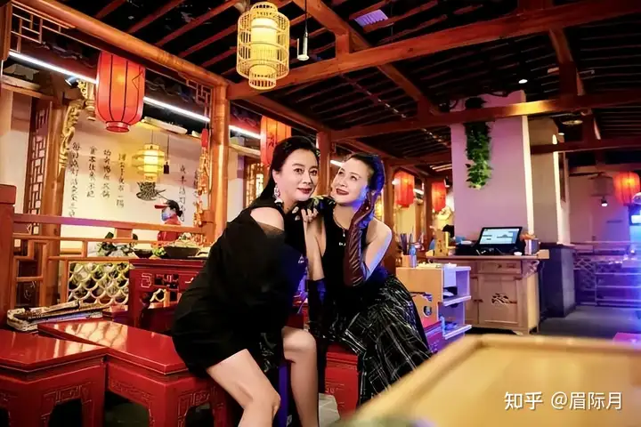 如何评价短剧《大妈的世界》?