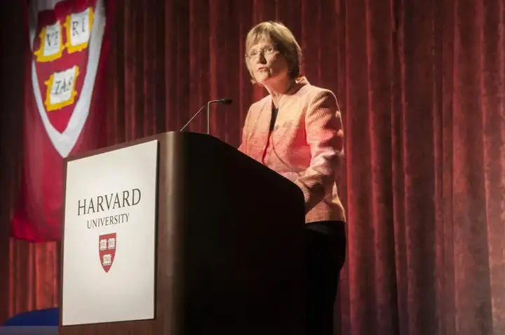 哈佛、MIT、哥大等校长将“集中换届”,看看美国大学是如何选聘校长的!