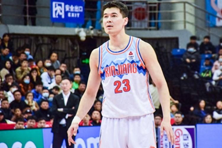 时隔五年重回CBA总决赛舞台!新疆男篮大比分3比1淘汰浙江男篮,阿不都沙拉木:还差四场