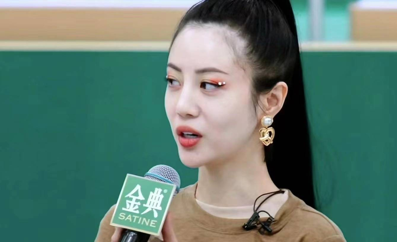 原创 《乘风2024》:刘忻一公第一,二公小考乔伊斯韩雪惊艳,垫底小组逆袭