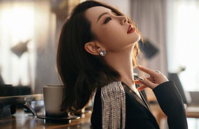 《乘风2024》二公结果:陈丽君队再获第一,车轮赛制淘汰4人