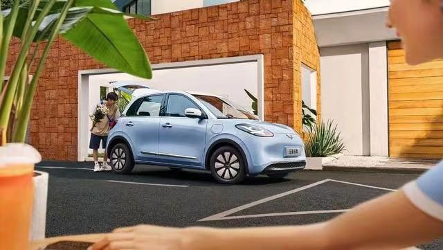 4月新能源车降价汇总来了,网友:不知水分挤干了没