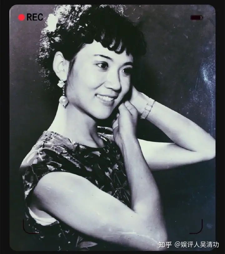 林志玲庆自己第一个母亲节,谢娜晒母亲旧照,王祖贤孤独庆祝节日