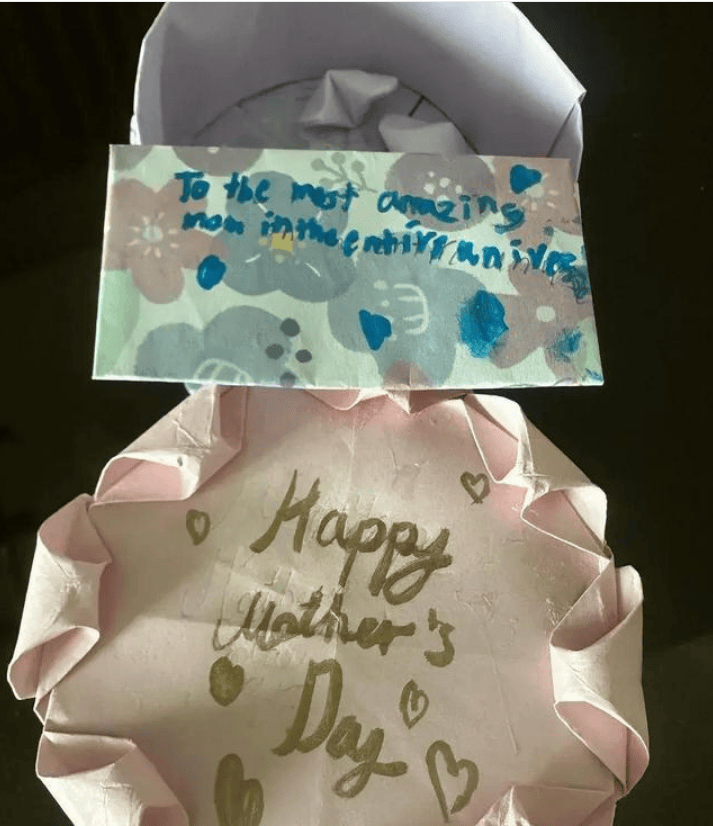 好家伙!林心如晒母亲节礼物,7岁小海豚全英文表白令人赞叹!