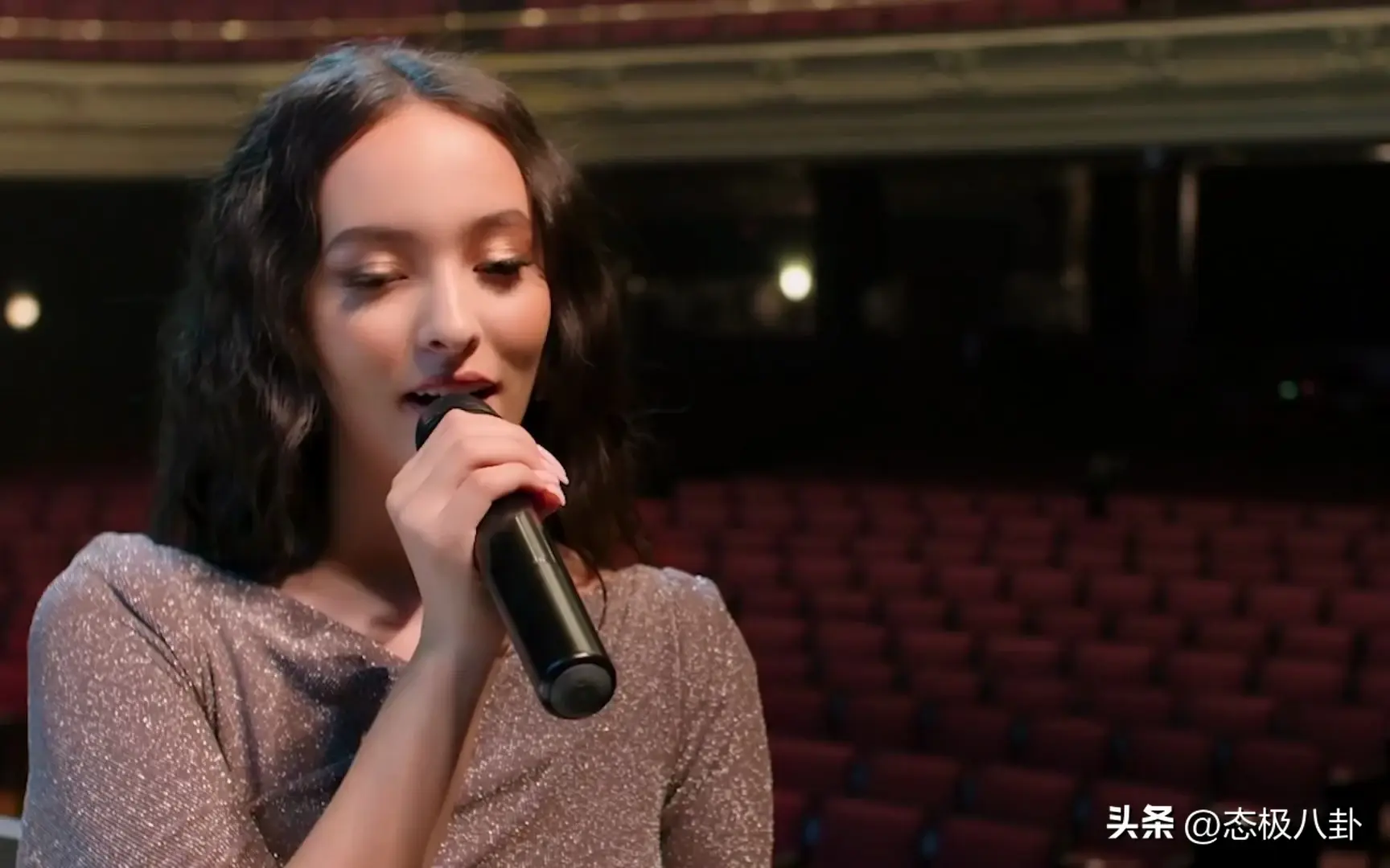 格莱美现场重现?00后新星《歌手2024》震撼全场!