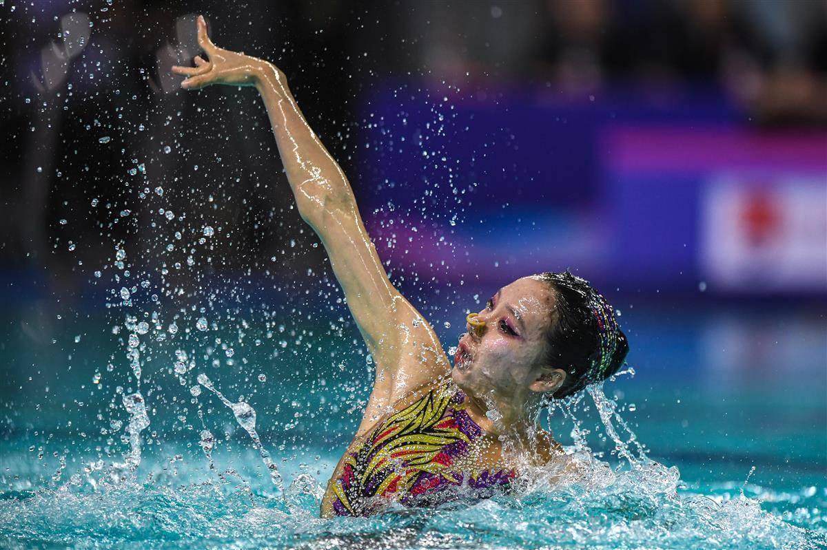 徐汇妍在全国花样游泳冠军赛上再摘一银