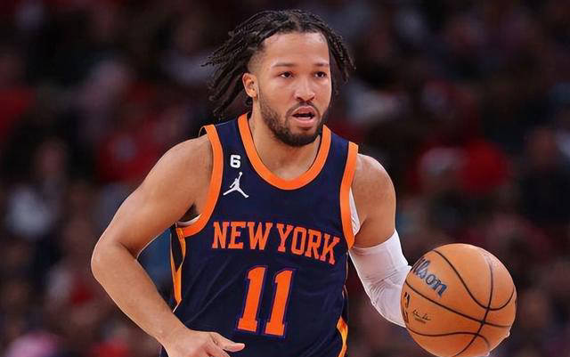 原创 步行者险胜尼克斯,布伦森关键失误致尼克斯顶住压力