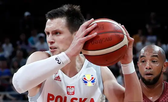 首秀17+9太惊艳!郭艾伦率男篮战劲敌 中国移动5G为中国队打call