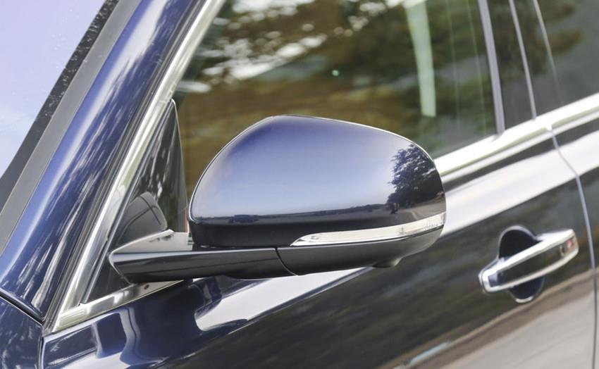 原创 价格“跳水”比奔驰E厚道!提速仅6秒,束手无措跌12万仍没人想要