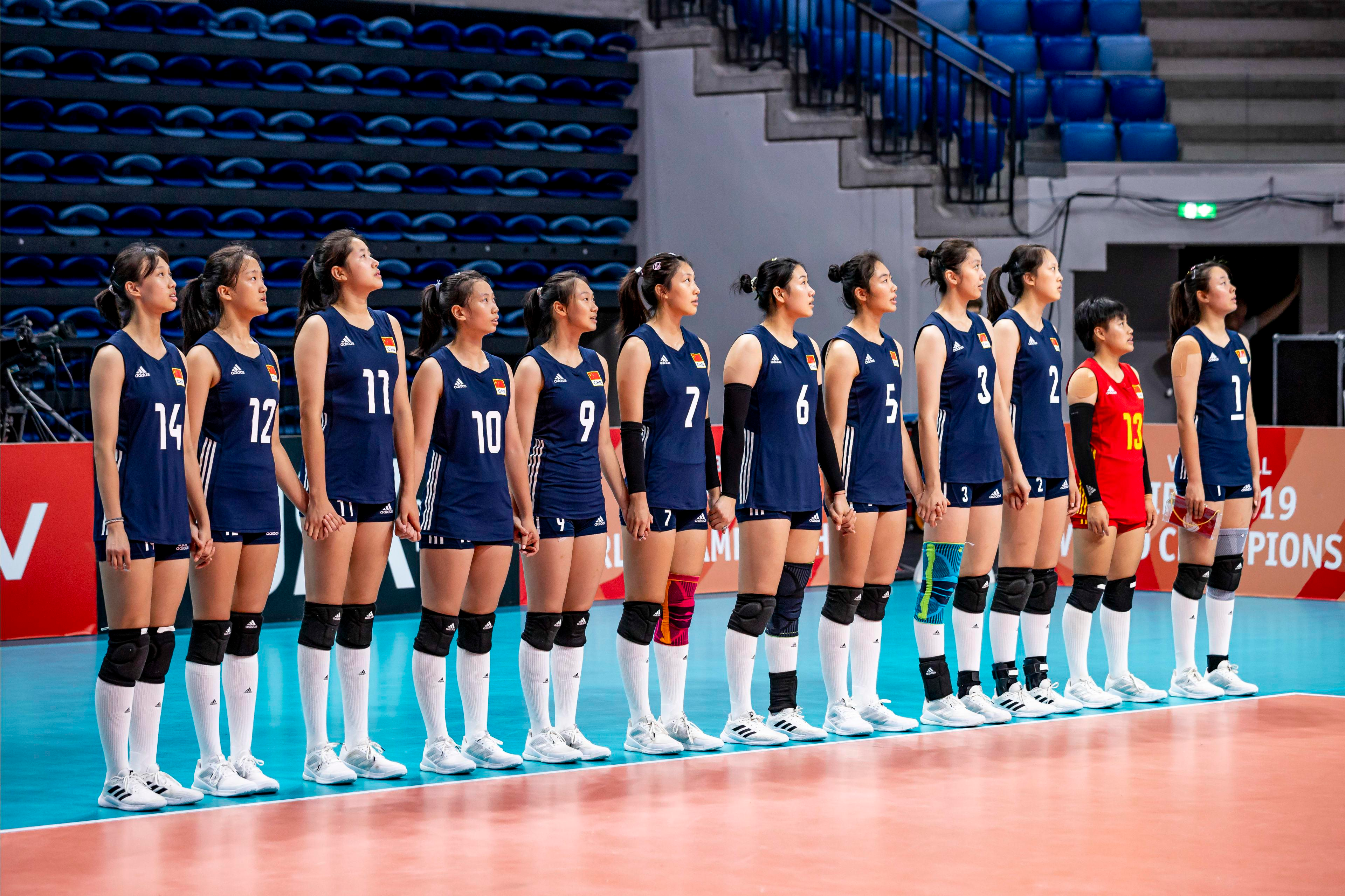 盘点2023年中国女排参加的赛事,回顾球队和球员的成与败、得与失