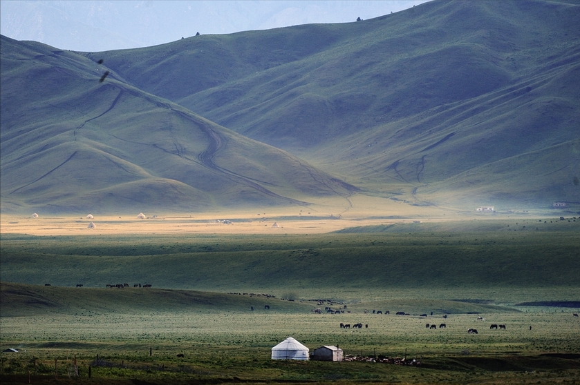 新疆的空中草原,随手拍下的风景都可以做壁纸