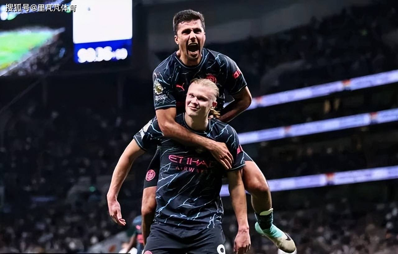 原创 哈兰德双响,孙兴慜错失绝佳机会:曼城2-0热刺冠军即将到手
