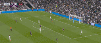 原创 哈兰德双响,孙兴慜错失绝佳机会:曼城2-0热刺冠军即将到手