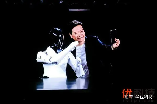 构建未来科技生态,小米首款全尺寸人形仿生机器人CyberOne亮相