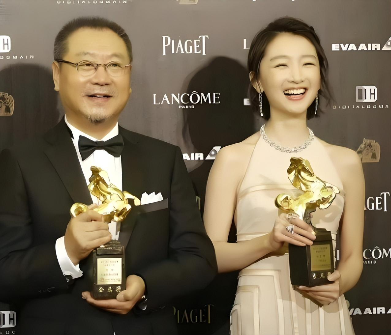 32岁周冬雨状态:穿露脐装留长发变漂亮了,新片和范伟演夫妻