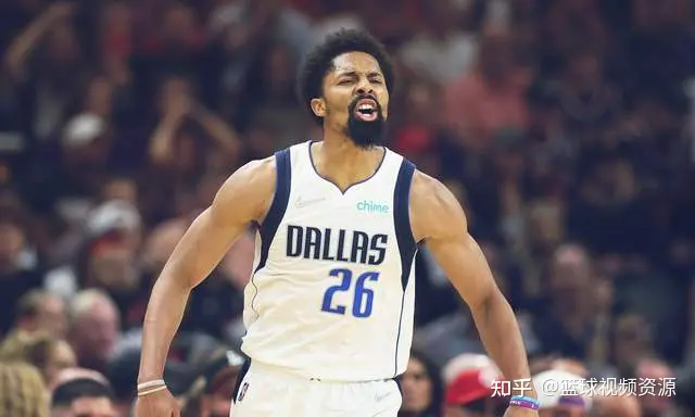 1 月 31 日 NBA 常规赛勇士拒绝 21 分大逆转灭雷霆,本场比赛勇士队都有哪些精彩表现?