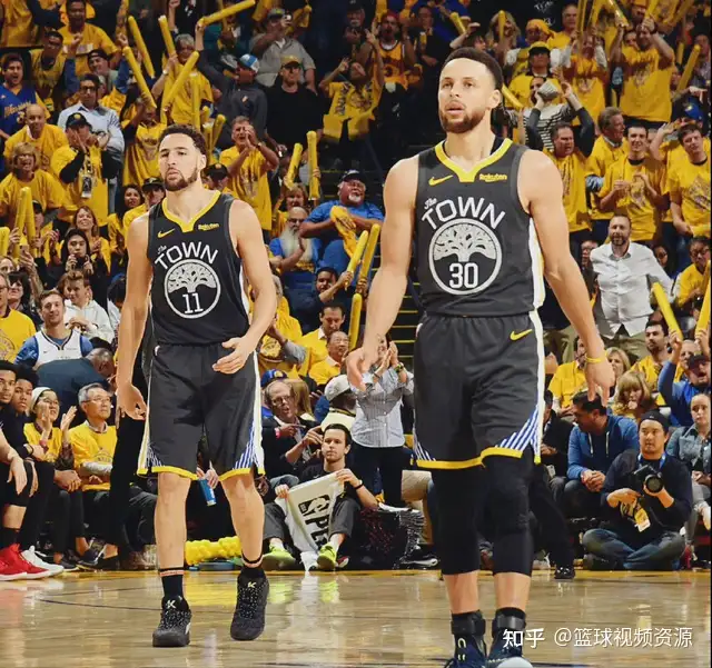 1 月 31 日 NBA 常规赛勇士拒绝 21 分大逆转灭雷霆,本场比赛勇士队都有哪些精彩表现?