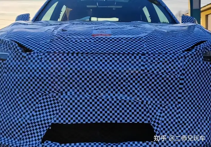 两种风格,两种动力,问界M9曝光,华为能不能玩转50万元的豪车?