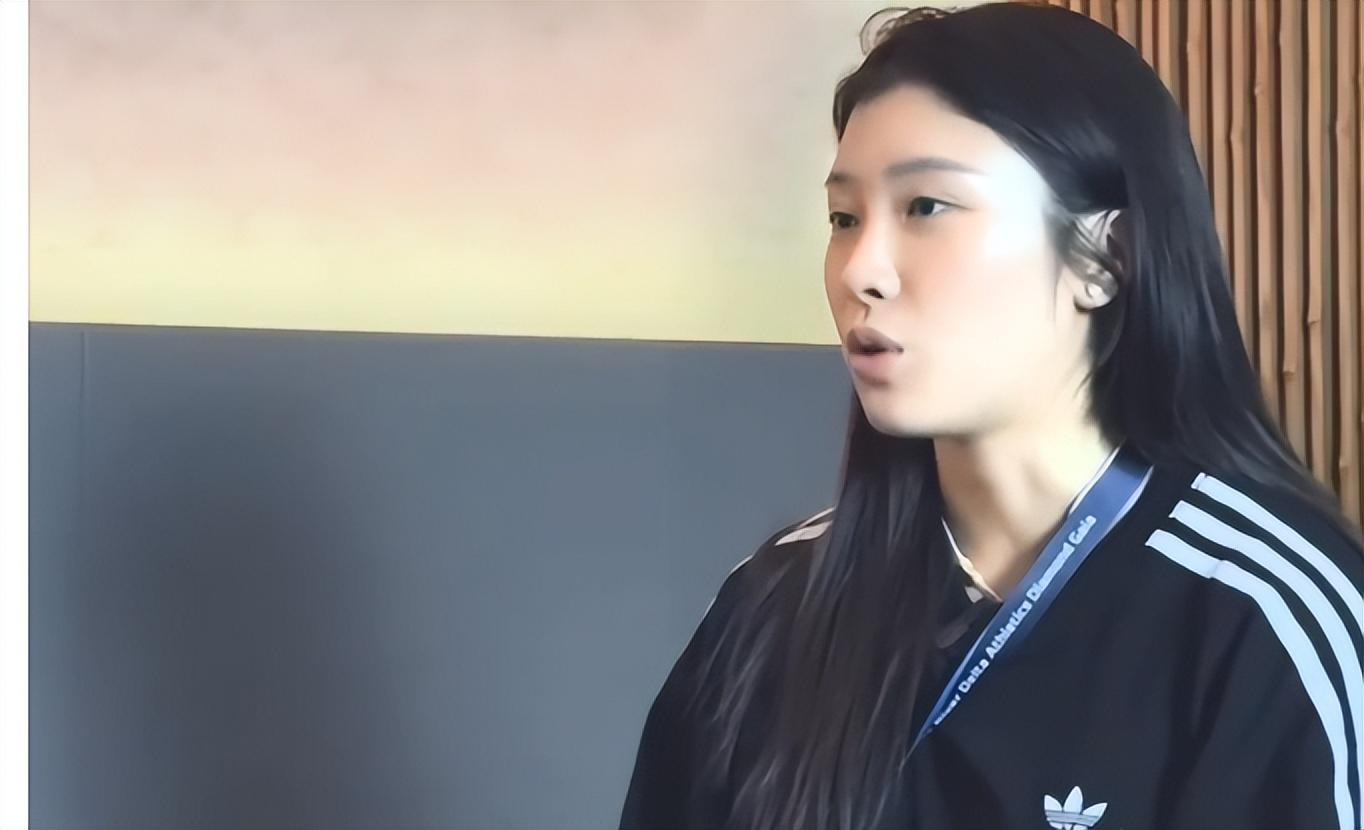 泪目!吴艳妮心疼刘翔当年被网暴:奥运冠军被骂,我只是全国冠军