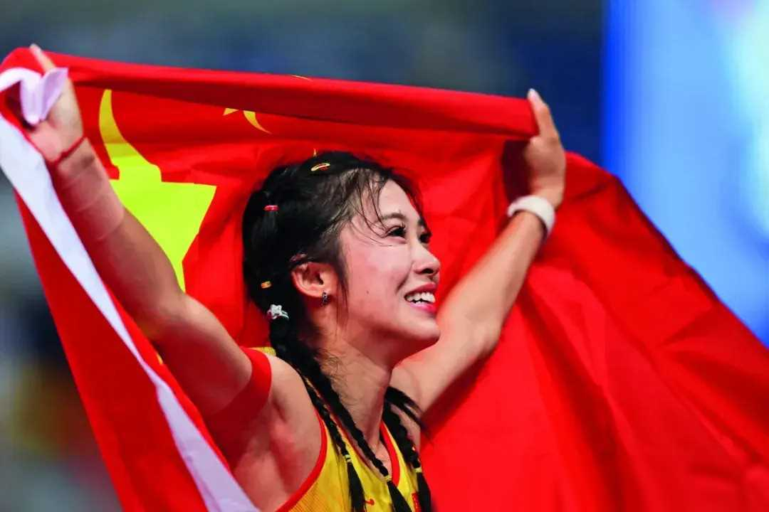 纹身、整容、抢跑、成为网红:吴艳妮想当刘翔,却遭遇舆论风暴