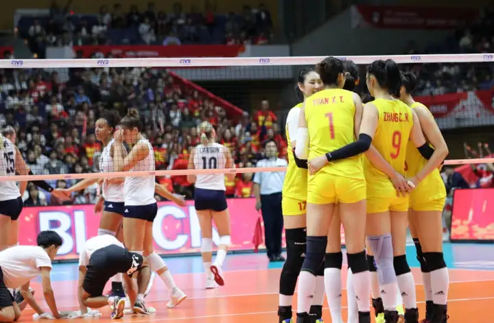 又是3:0!中国女排毫无悬念战胜美国女排,技术统计全面压制!