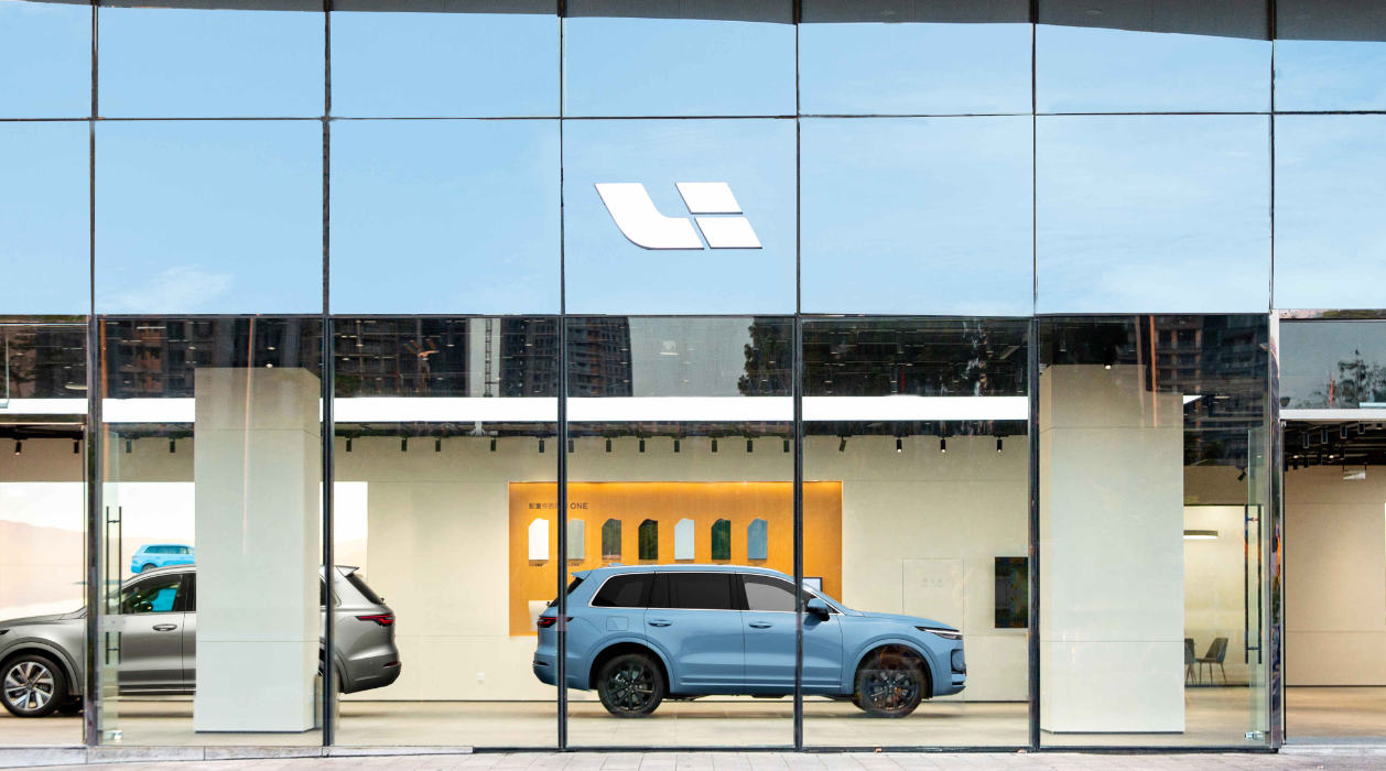 网传裁员5600人!去年千亿营收的理想汽车,今年怎么了?