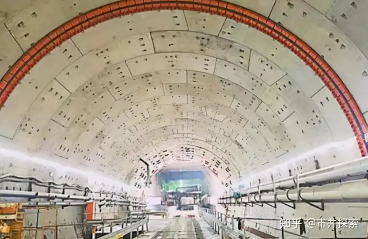 穿越8级地震区,中国打造世界首列海底高铁,外媒:世界级难题