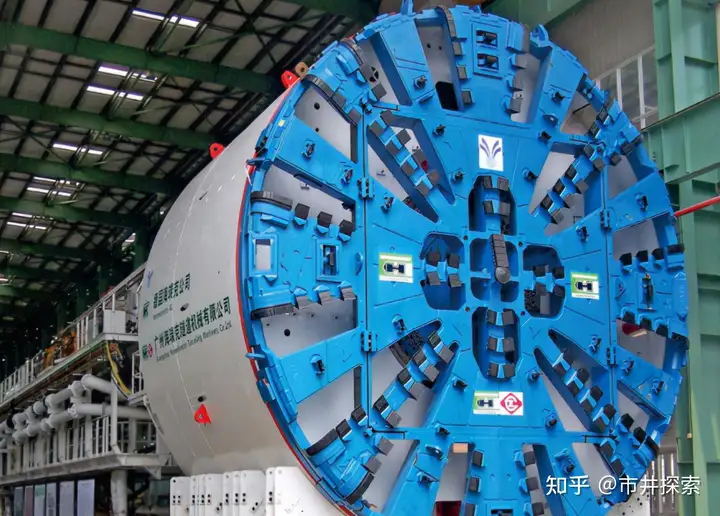 穿越8级地震区,中国打造世界首列海底高铁,外媒:世界级难题