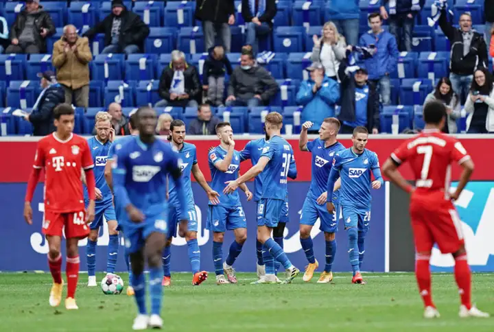 4-1血洗拜仁!霍村神锋3战9球太惊艳,国家队却被讽“软脚虾”