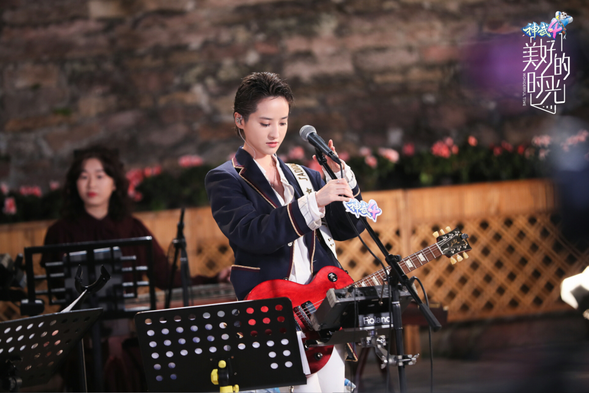 《美好的时光》李荣浩领衔"好的乐队" 演绎民风版《下雨天》