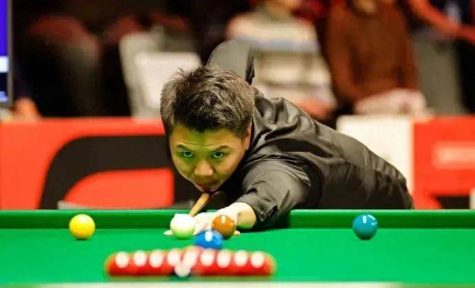 斯诺克世锦赛签表出炉!周跃龙资格赛上签!利索夫斯基突围难度大