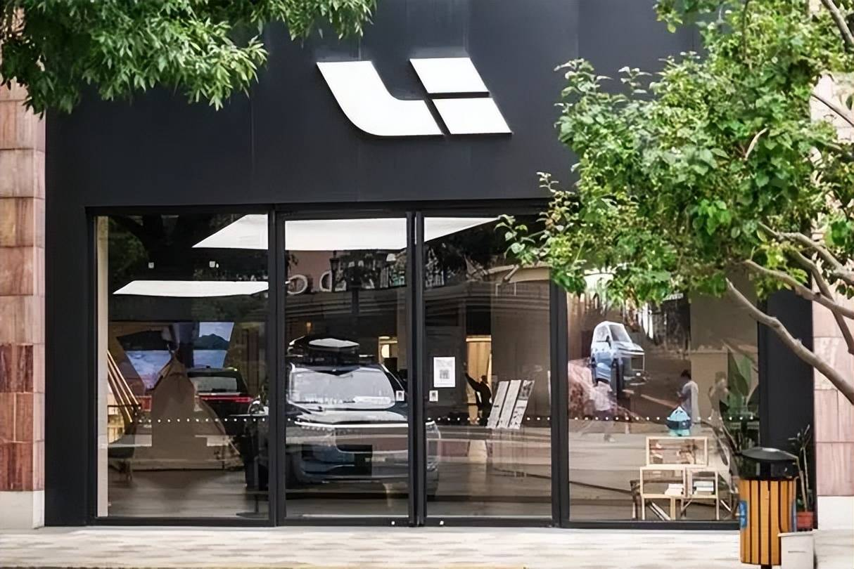 原创 理想汽车第一季度交付8.04万辆,净利润5.91亿元同比下降36.7%