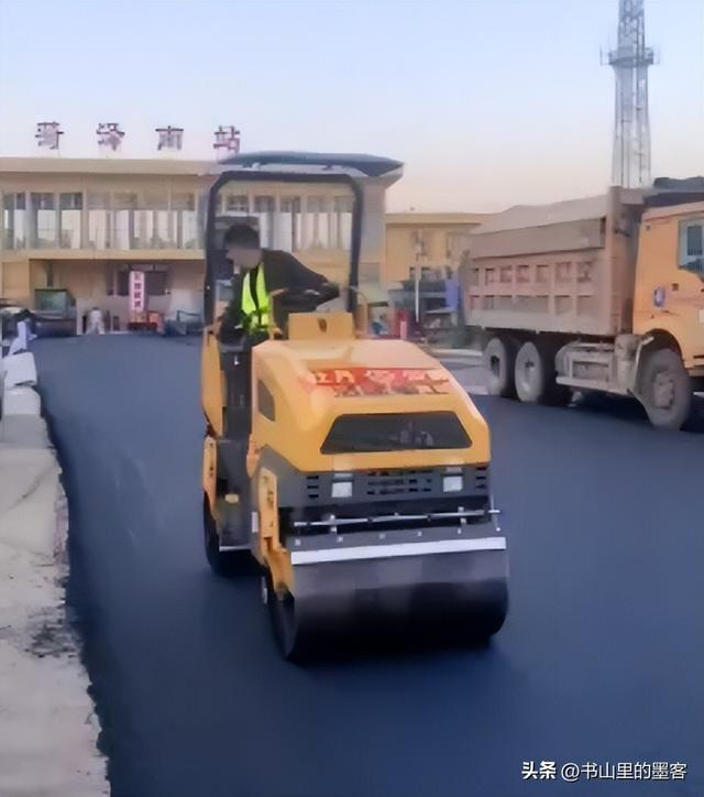 郭有才私生活被扒,李雨禅16张图还原真实生活,草根人设引质疑!