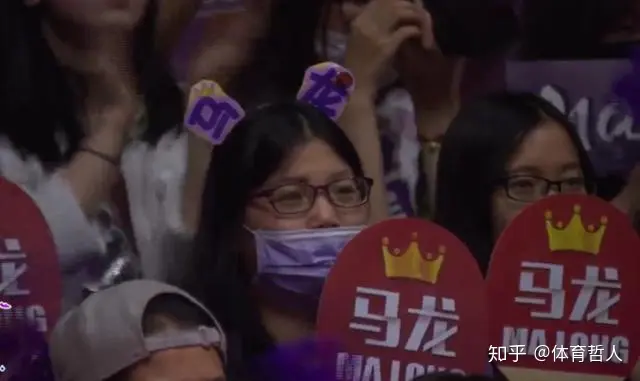 面对记者刁钻的问题,马龙如此大气的回复,这就是国乒的底气